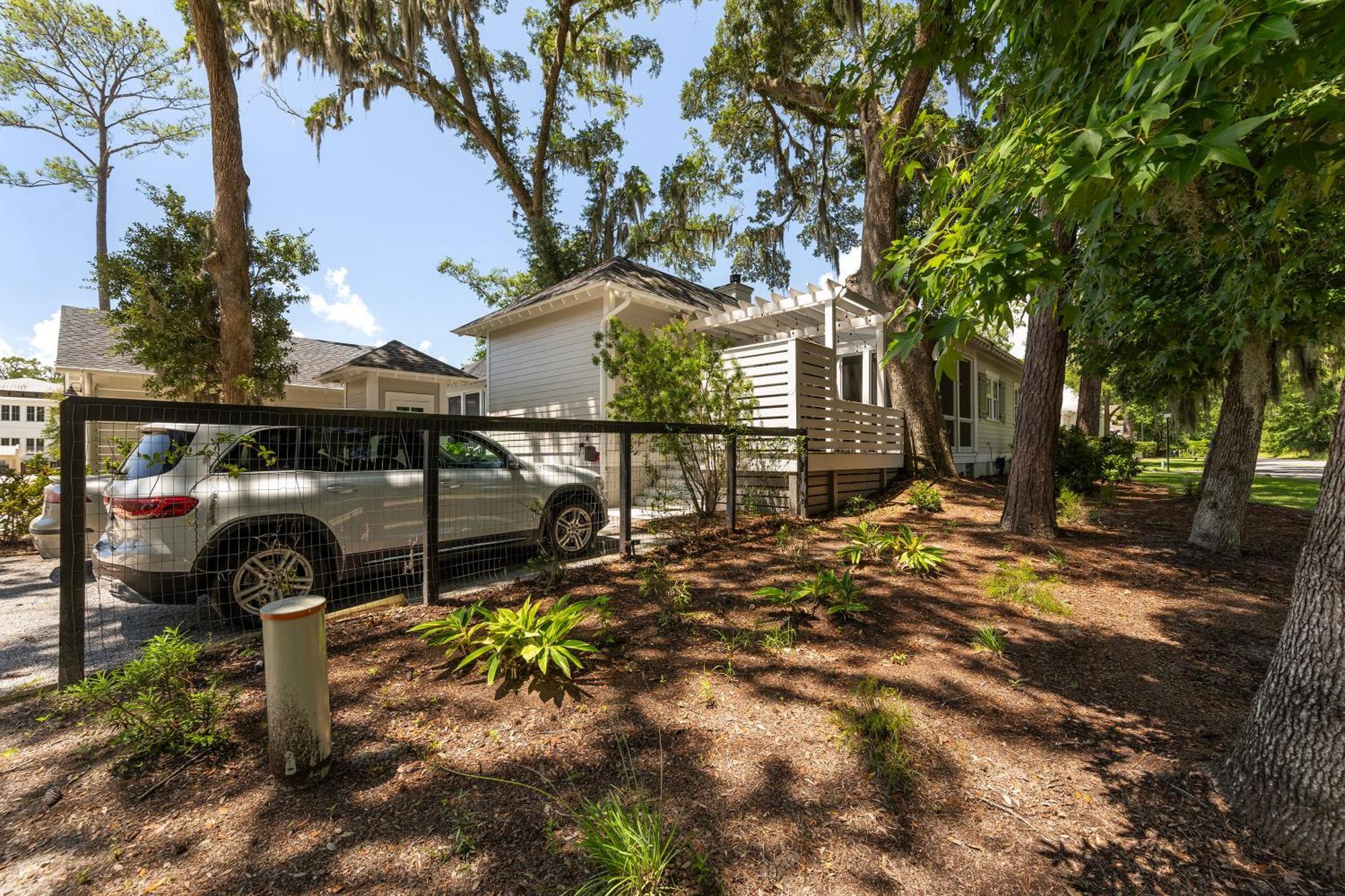 Low Country Cottage In Beautiful Habersham ビューフォート エクステリア 写真